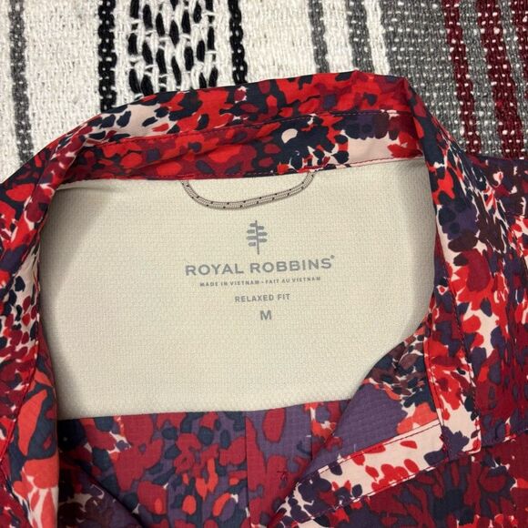 Royal Robbins Performance Tunic Top Red Floral 3/4 Sleeve Hiking Travel M - Picture 3 of 6